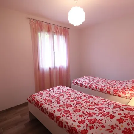 بيت للعطل Maison Contemporaine Avec Jardin, Proche De Super-lioran Et Activites Nature. - Fr-1-742-167 *