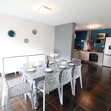 بيت للعطل Maison Contemporaine Avec Jardin, Proche De Super-lioran Et Activites Nature. - Fr-1-742-167